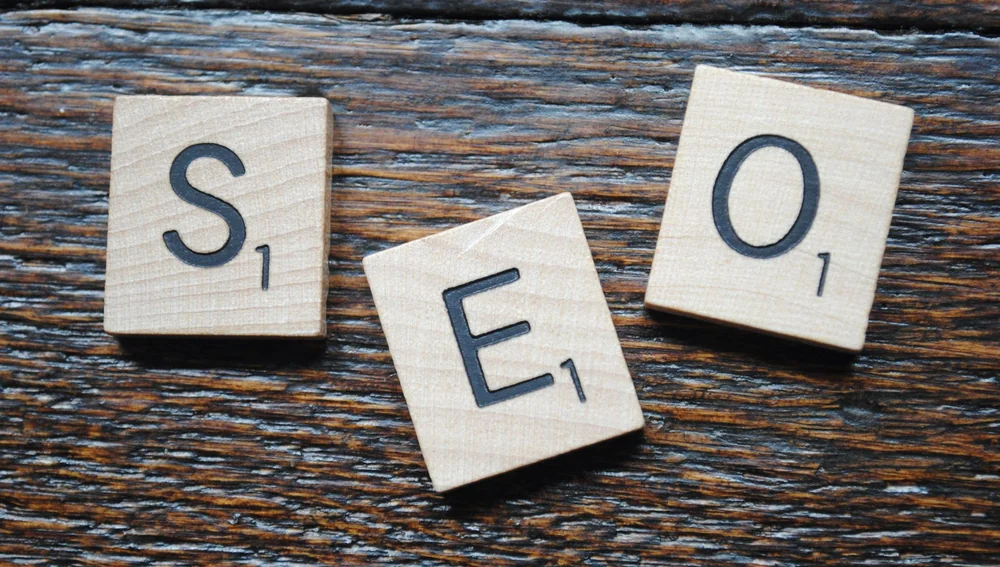 strategi SEO untuk bisnis lokal Surabaya