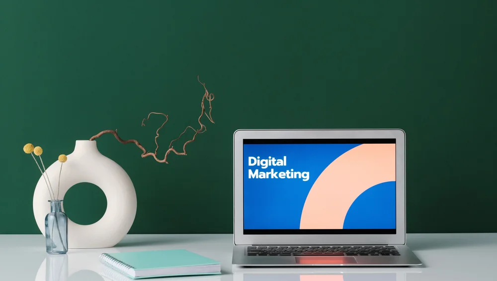 Belajar Digital Marketing untuk Pemula di Laptop