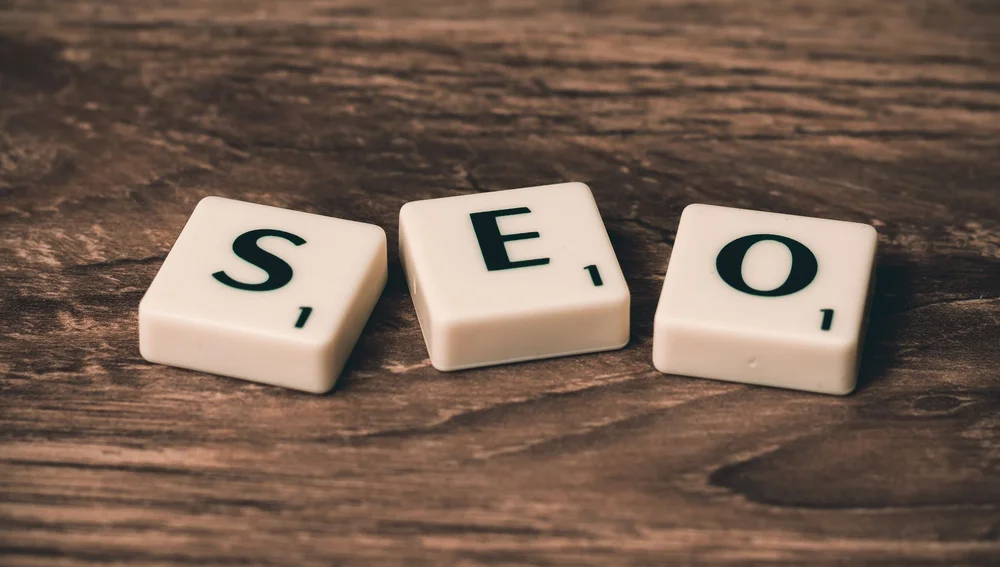 Ilustrasi on page seo untuk bisnis online